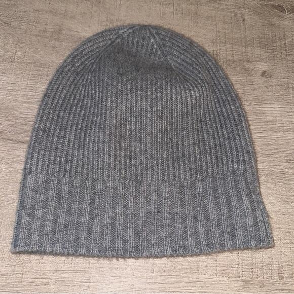 Nordstrom Cashmere Beanie Gray New - Picture 1 of 5